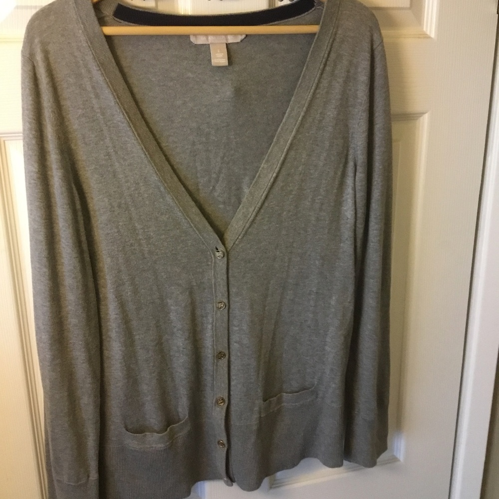 BANANA REPUBLIC Gray V-Neck Cardigan Gold Buttons